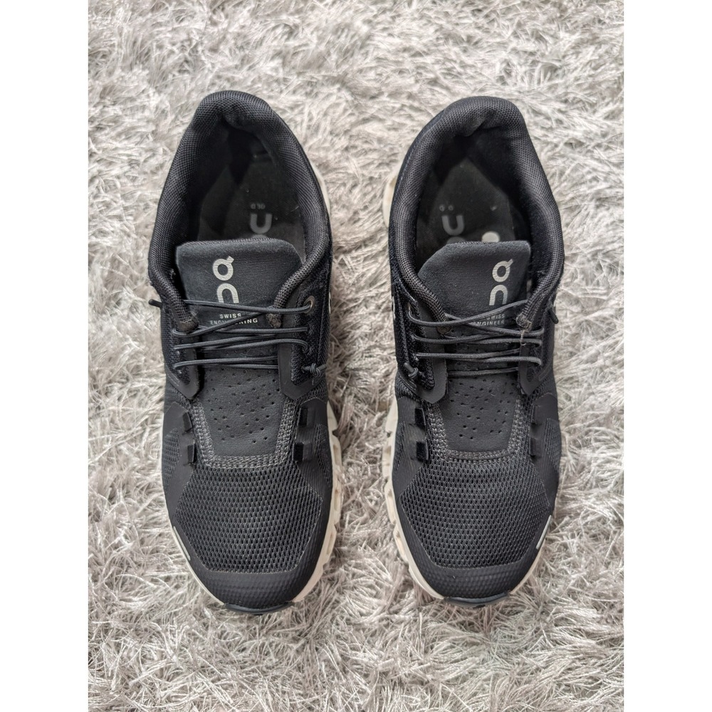 On Cloud 5 Womens Running Shoes Black White Size 7